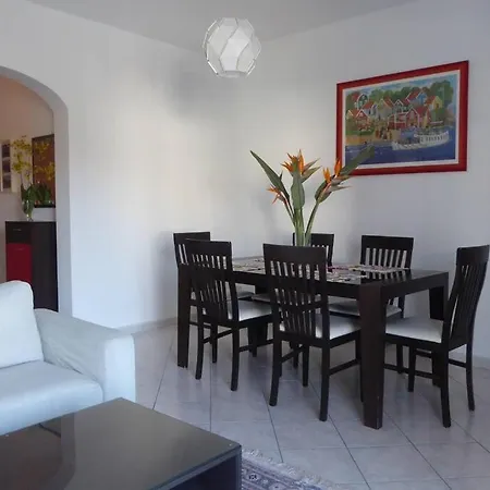 Apartman Moderno E Luminoso Ad